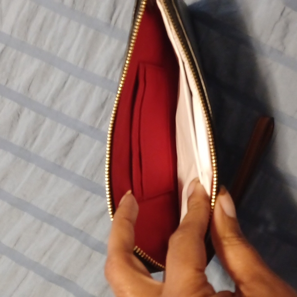 Wallet - Picture 3 of 3